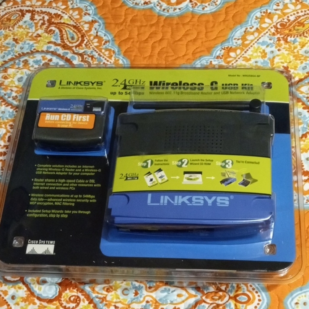 NWT Linksys 2.4GHz Wireless-G Router in Blue and Black